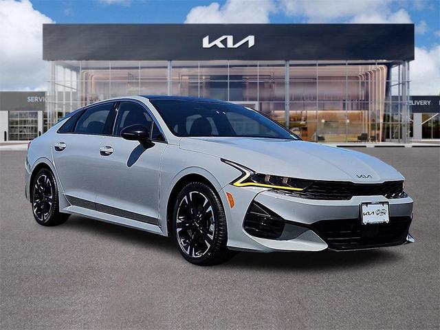 Photo of 2022 Wolf Gray Kia K5