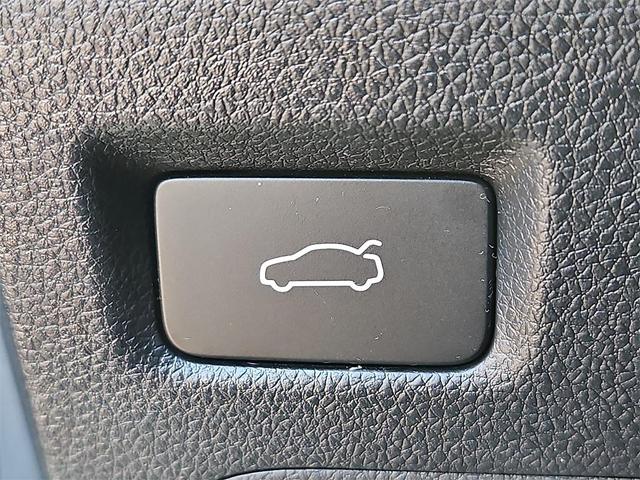 Photo of 2022 Wolf Gray Kia K5
