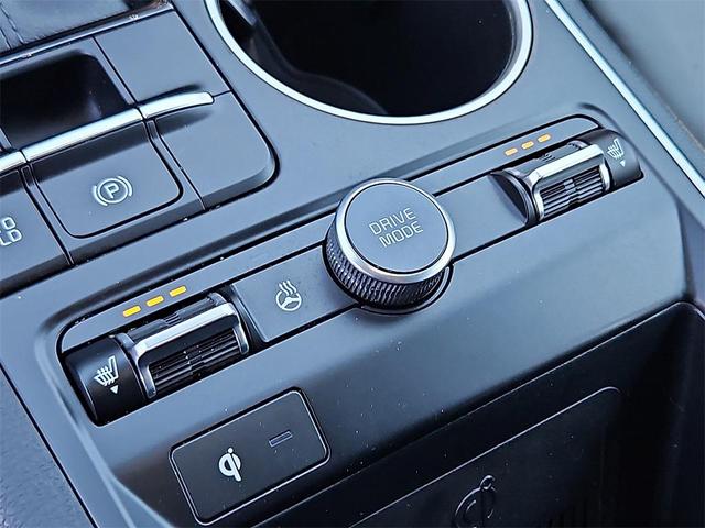Photo of 2022 Wolf Gray Kia K5