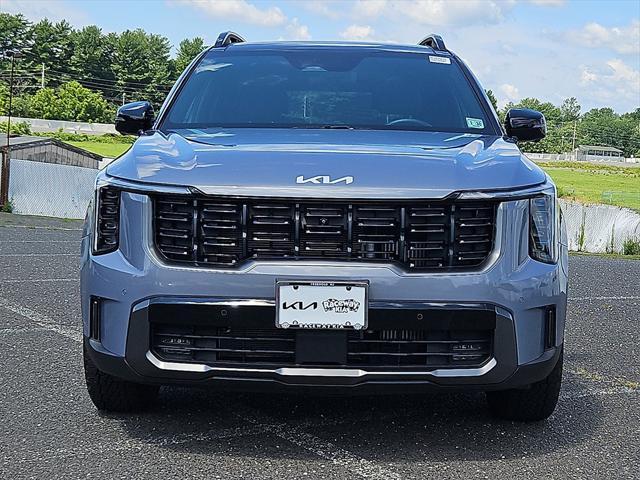 Photo of 2024 Everlasting Silver Kia Sorento