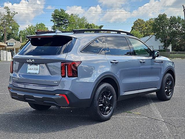 Photo of 2024 Everlasting Silver Kia Sorento