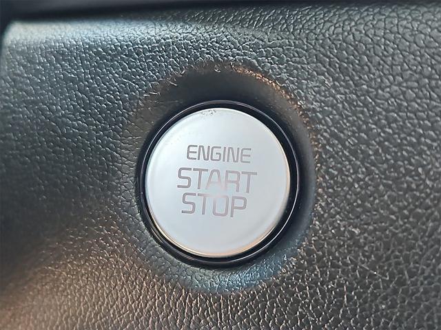 Photo of 2024 Everlasting Silver Kia Sorento