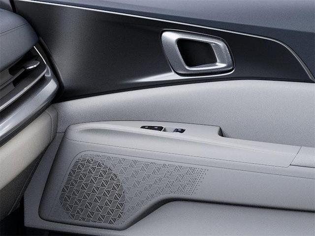 Photo of 2026 Ivory Silver Kia Carnival