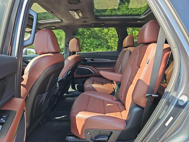 Photo of 2024 Gravity Gray Kia Telluride