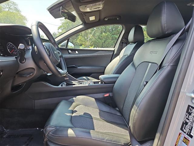 Photo of 2022 Wolf Gray Kia K5