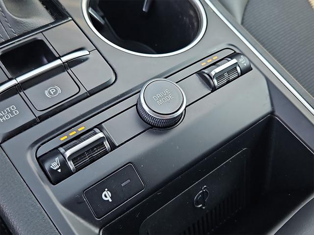 Photo of 2022 Wolf Gray Kia K5