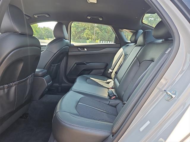 Photo of 2022 Wolf Gray Kia K5