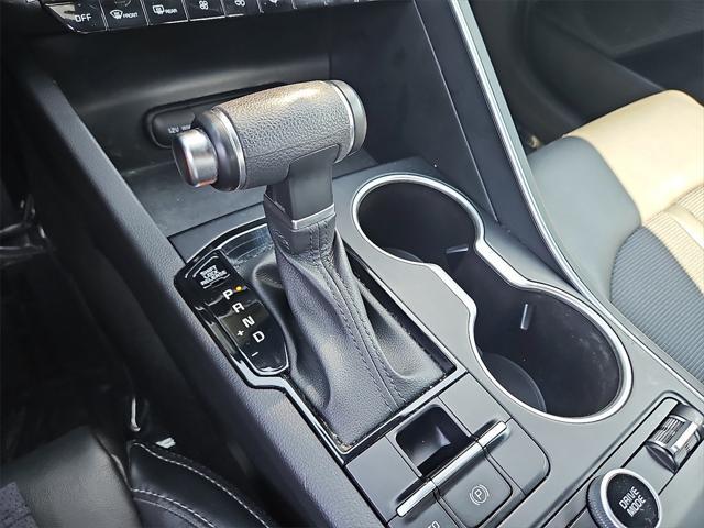 Photo of 2022 Wolf Gray Kia K5