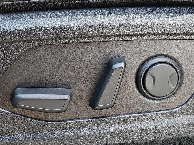 Photo of 2025 Sapphire Blue Kia Sportage