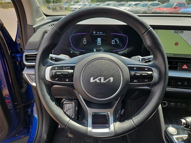 Photo of 2025 Sapphire Blue Kia Sportage
