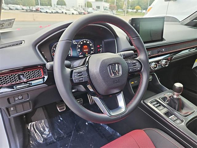 Photo of 2025 Platinum White Pearl Honda Civic Si
