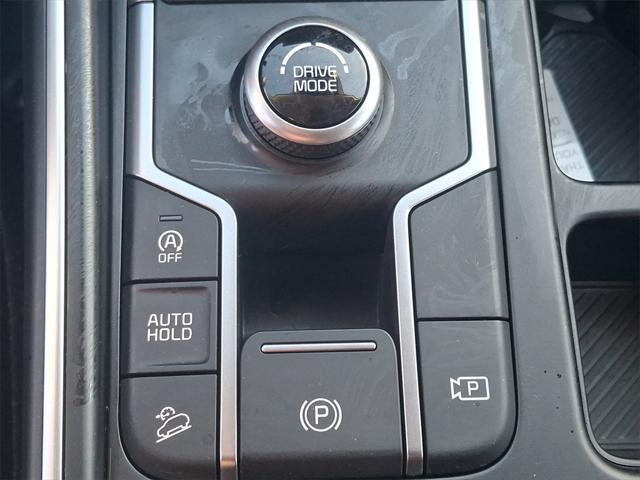 Photo of 2024 Gravity Grey Kia Sorento