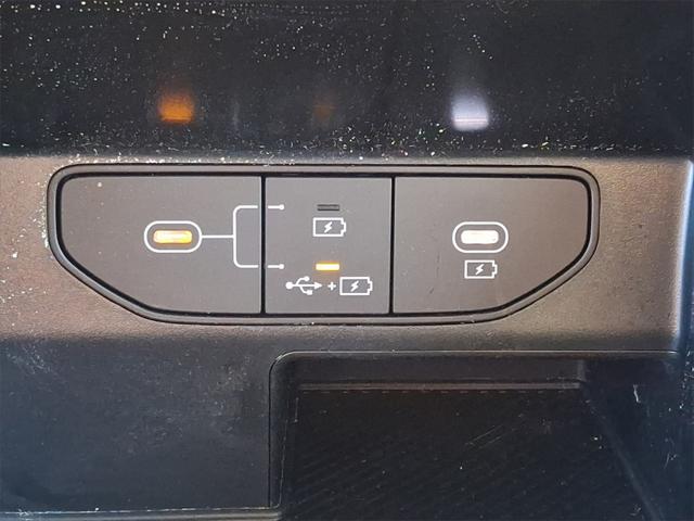 Photo of 2024 Gravity Grey Kia Sorento
