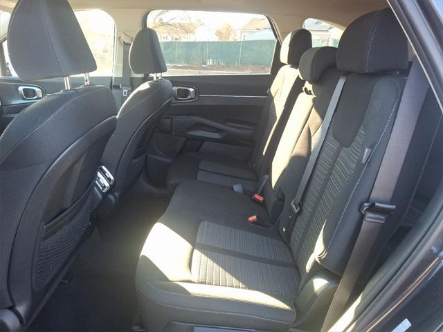 Photo of 2024 Gravity Grey Kia Sorento