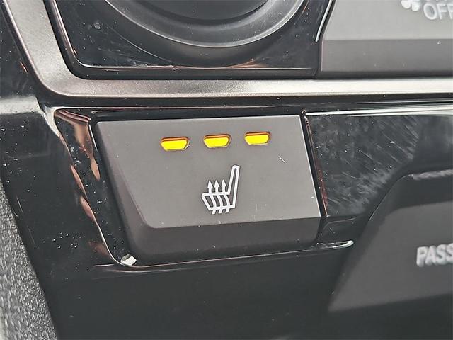 Photo of 2018 White Orchid Pearl Honda Civic