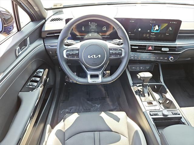 Photo of 2025 Yacht Blue Kia K5
