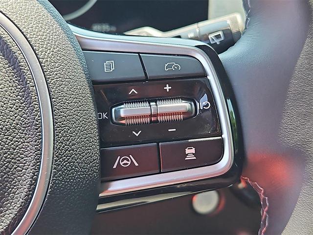 Photo of 2025 Ivory Silver Kia Carnival