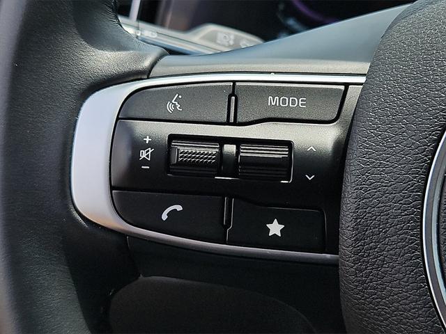 Photo of 2025 Steel Gray Kia Sportage