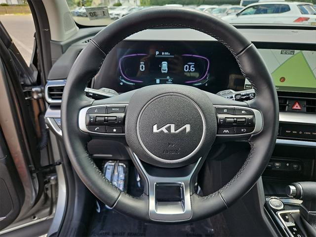 Photo of 2025 Steel Gray Kia Sportage