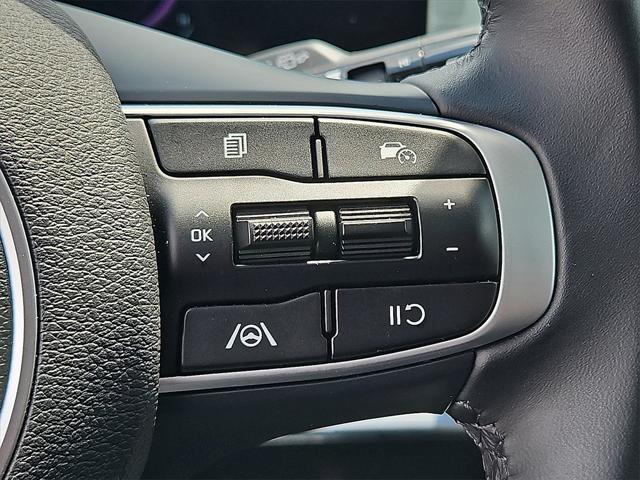 Photo of 2025 Steel Gray Kia Sportage