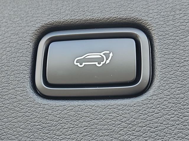 Photo of 2025 Steel Gray Kia Sportage