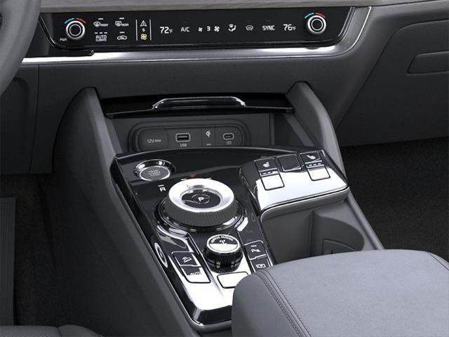 Photo of 2025 Shadow Matte Gray Kia Sportage