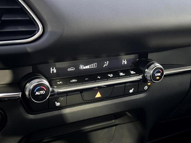 Photo of 2025 Snowflake White Pearl Mica Mazda CX-30