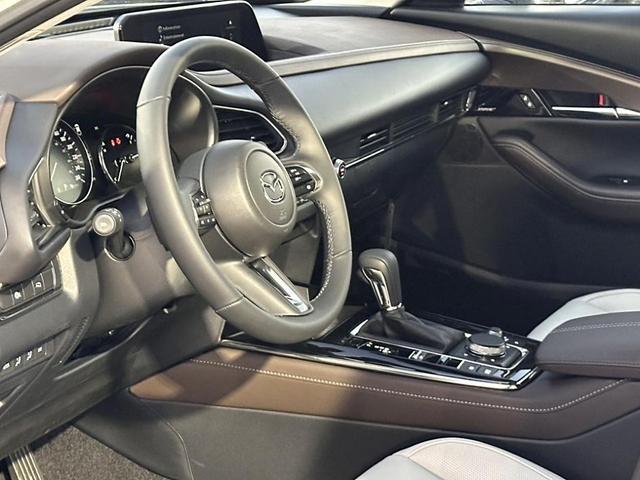 Photo of 2025 Snowflake White Pearl Mica Mazda CX-30