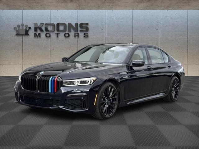 2022 BMW 740