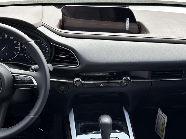 Photo of 2025 Snowflake White Pearl Mazda CX-30