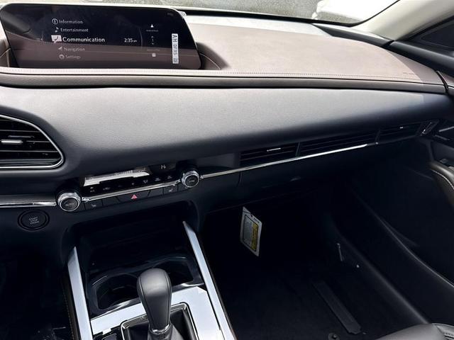 Photo of 2025 Snowflake White Pearl Mazda CX-30