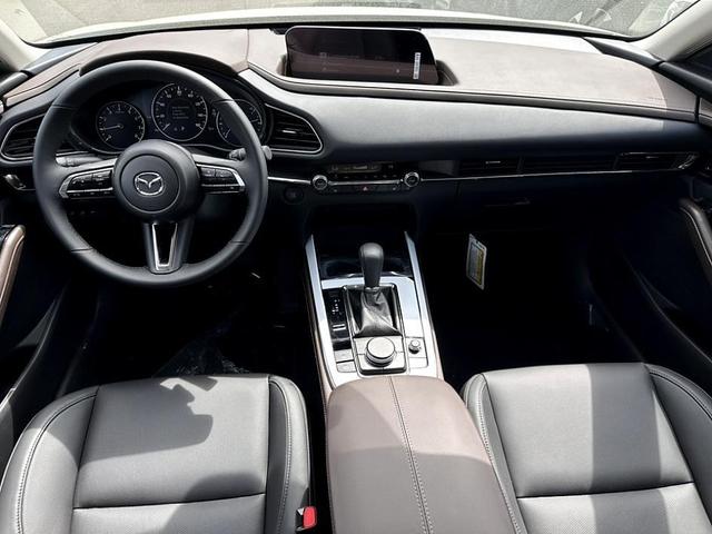 Photo of 2025 Snowflake White Pearl Mazda CX-30
