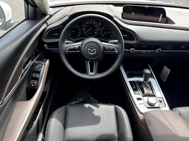 Photo of 2025 Snowflake White Pearl Mazda CX-30
