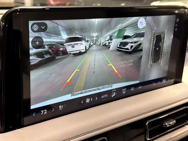 Photo of 2025 White Metallic Lincoln Aviator