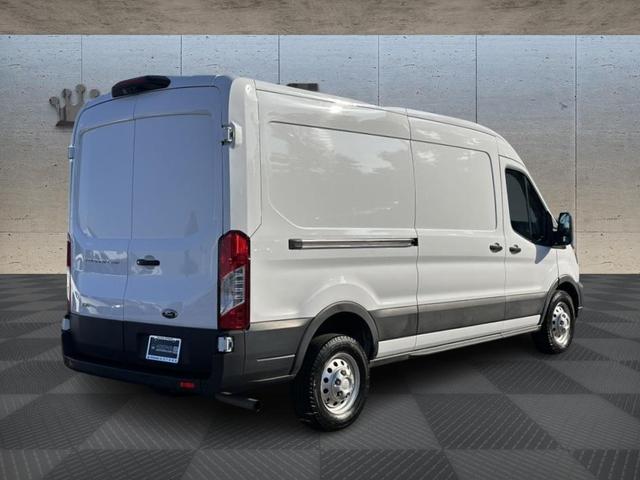 Photo of 2023 Oxford White Ford Transit-250