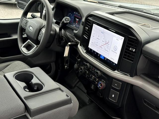Photo of 2025 Gray Metallic Ford F-150
