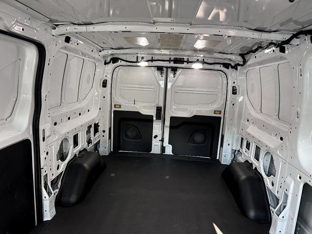 Photo of 2024 Oxford White Ford Transit-150