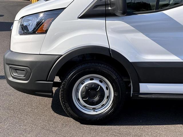 Photo of 2024 Oxford White Ford Transit-150