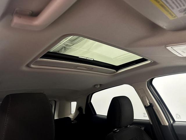 Photo of 2020 Diamond White Ford EcoSport