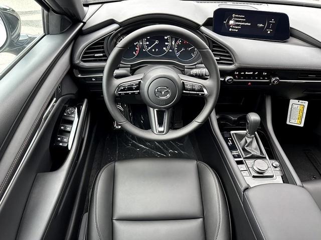 Photo of 2025 Quartz Metallic Mazda Mazda3