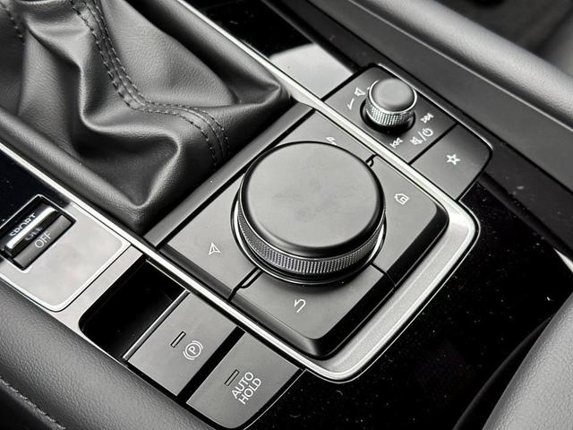 Photo of 2025 Quartz Metallic Mazda Mazda3