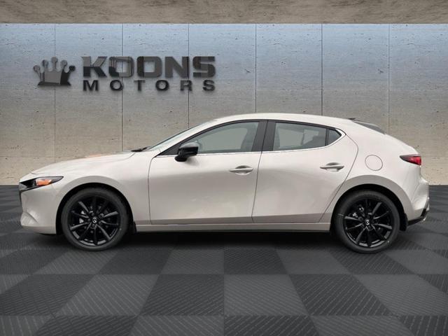 Photo of 2025 Quartz Metallic Mazda Mazda3
