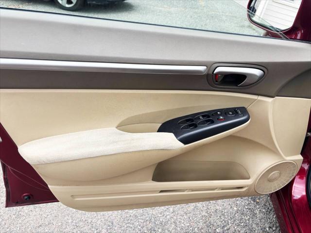 Photo of 2006 Red Honda Civic