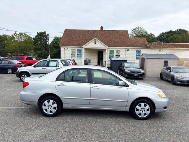Photo of 2006 Silver Toyota Corolla