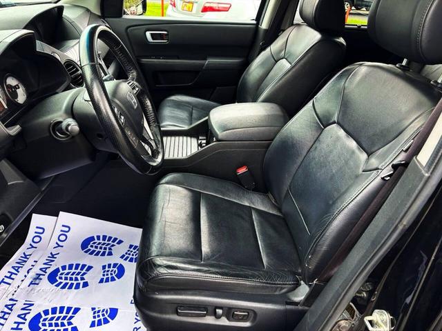 Photo of 2012 Black Honda Pilot