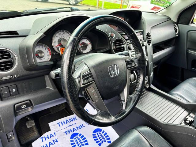 Photo of 2012 Black Honda Pilot