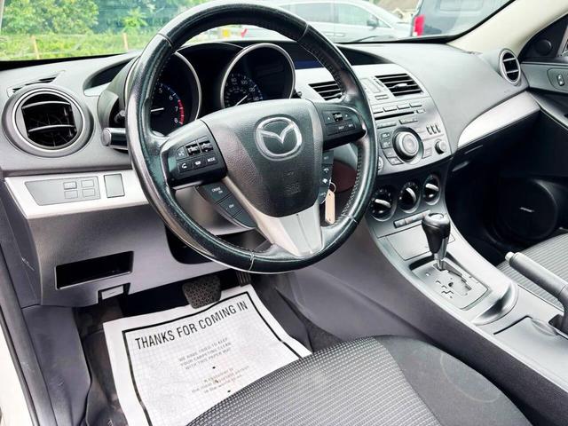 Photo of 2012 White Mazda Mazda3