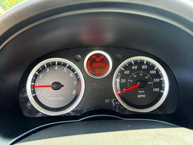 Photo of 2012 White Nissan Sentra