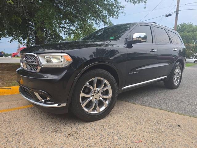 Photo of 2016 Brilliant Black Crystal Pearlcoat Dodge Durango