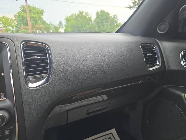 Photo of 2016 Brilliant Black Crystal Pearlcoat Dodge Durango